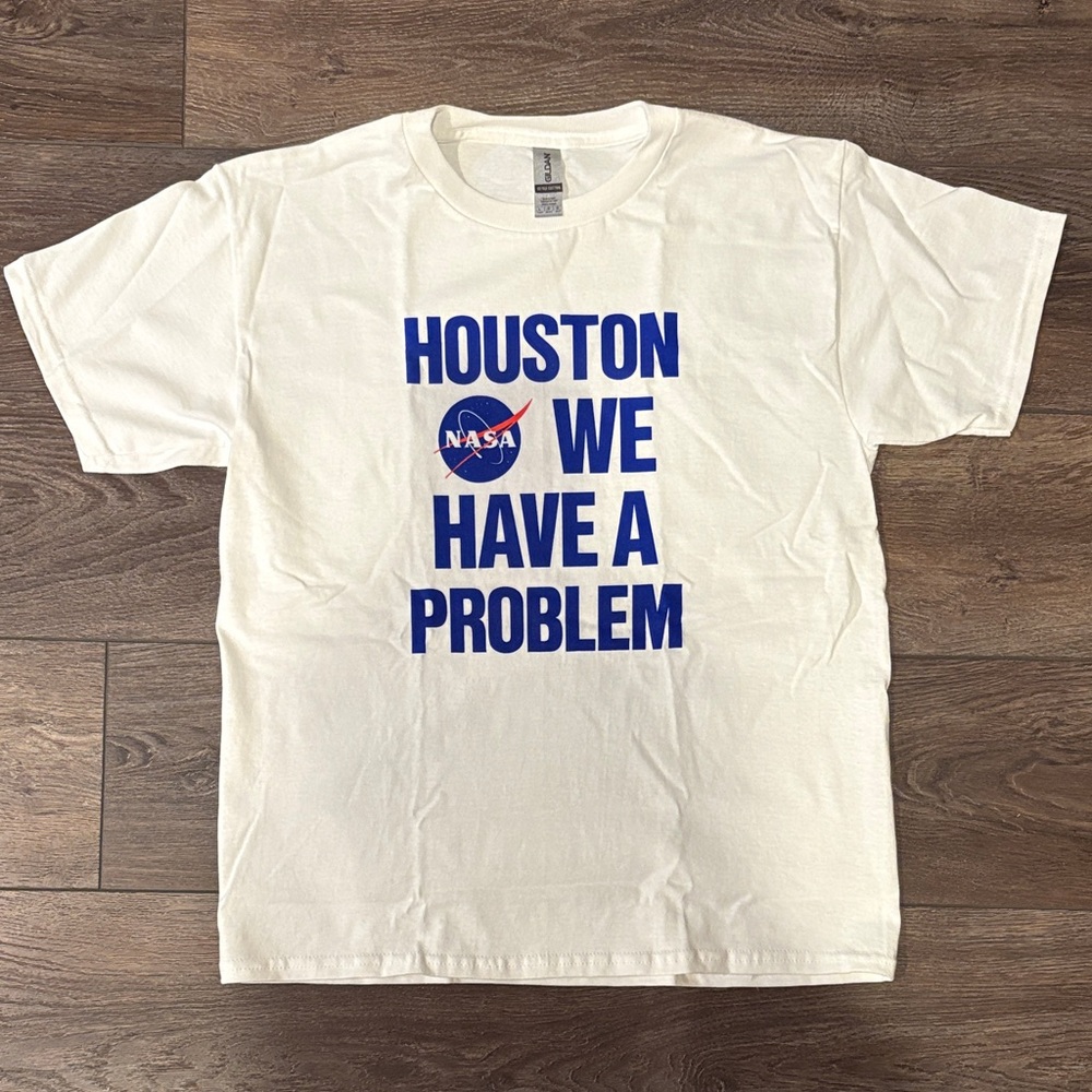 NASA Houston We Have a Problem White t-Shirt youth large Gildan 100% cotton NWOT